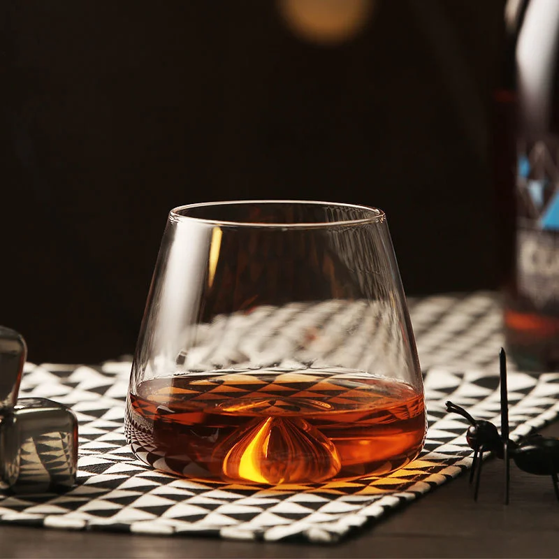 Wine Xo - Neues Whisky-Duftglas mit konkavem Boden und
