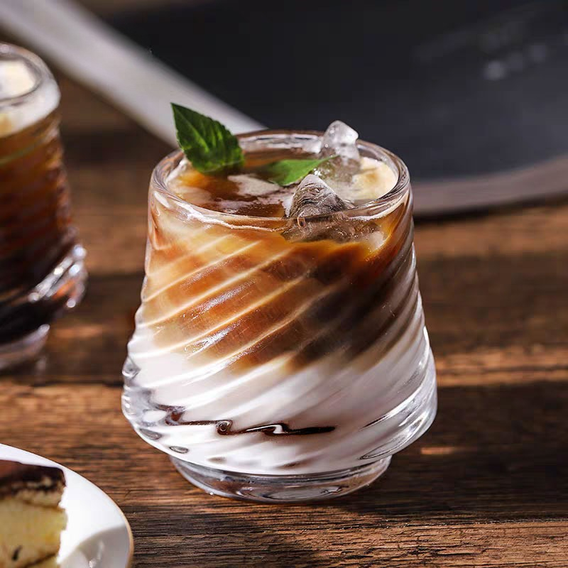Geprägtes Whiskyglas, hochwert – Wine Beer And Spirit Bewertung und Preis