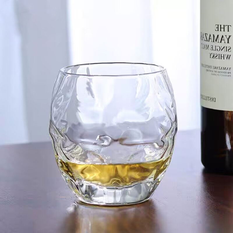 Geprägtes Whiskyglas, hochwert – Wine Beer And Spirit Bewertung und Preis