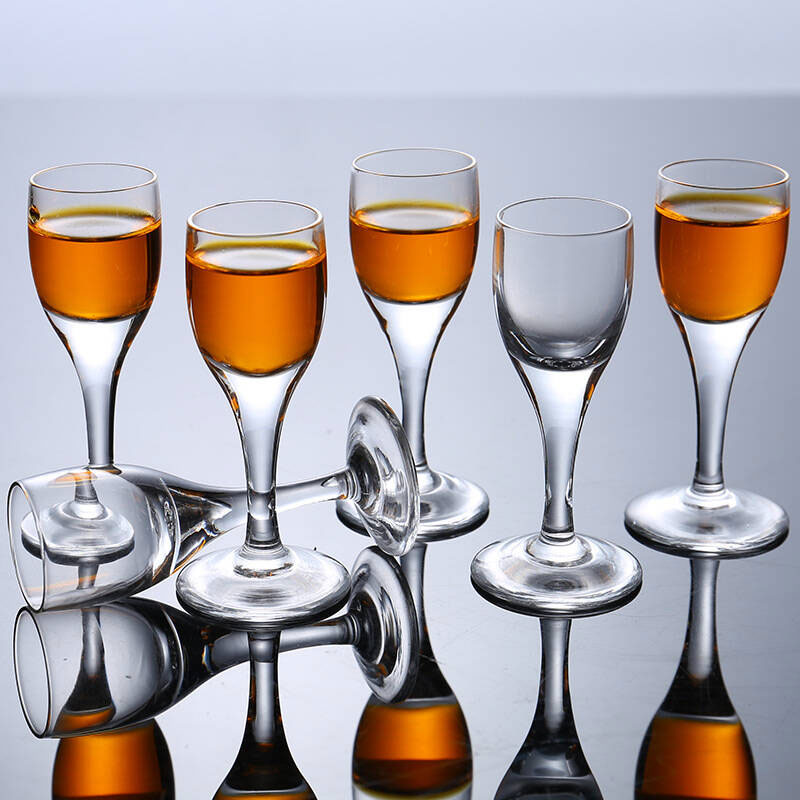 6-teiliges Set Exquisite Klein – Wine Beer And Spirit Bewertung und Preis
