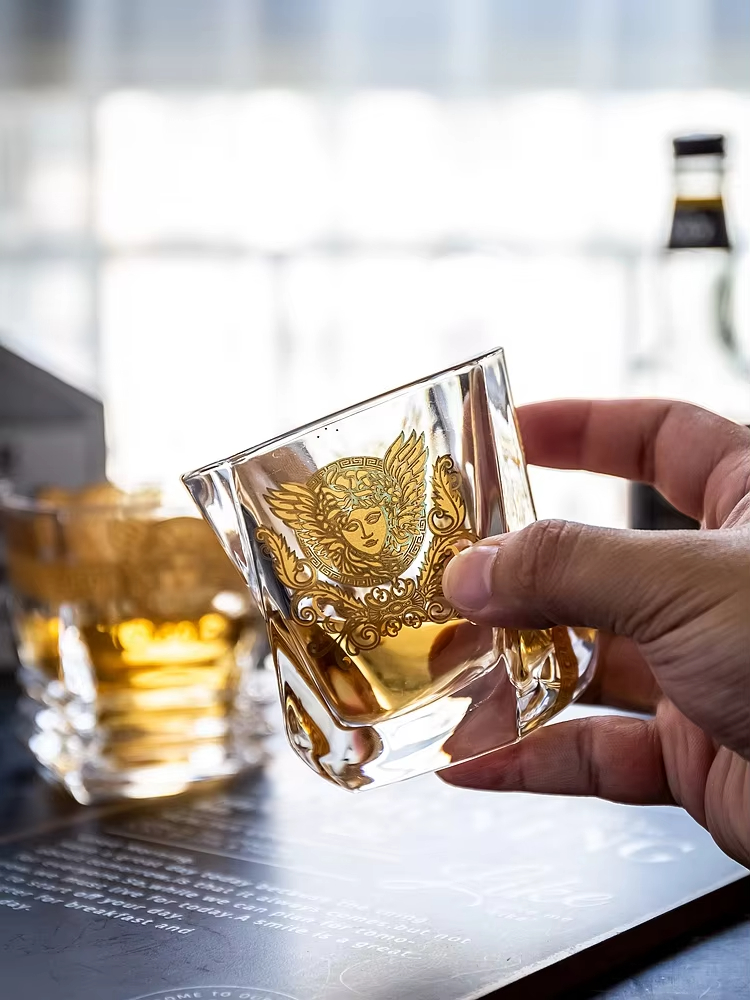 Medusa Gold Head bemaltes Whis – Whisky Beer And Wine Bewertung und Preis