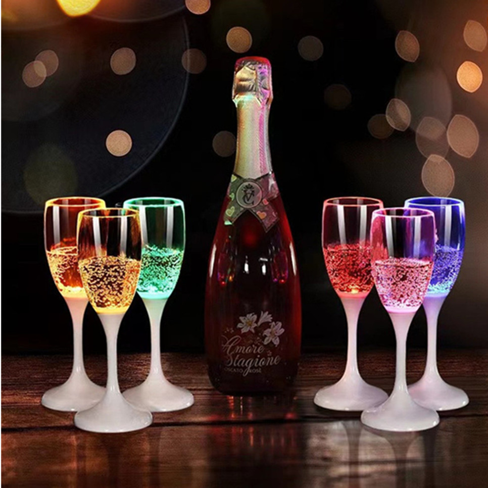 LED-Tasse automatische blinken – Whisky Beer And Wine Bewertung und Preis